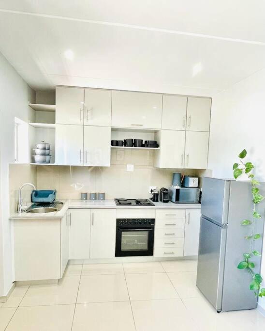 Trendy, Comfortable 1 Bedroom Apartments In Mthatha Buitenkant foto