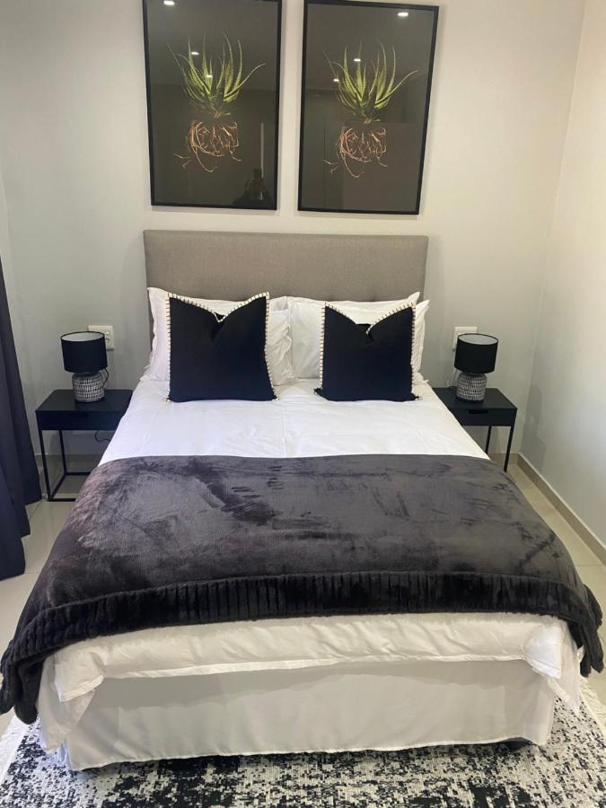 Trendy, Comfortable 1 Bedroom Apartments In Mthatha Buitenkant foto