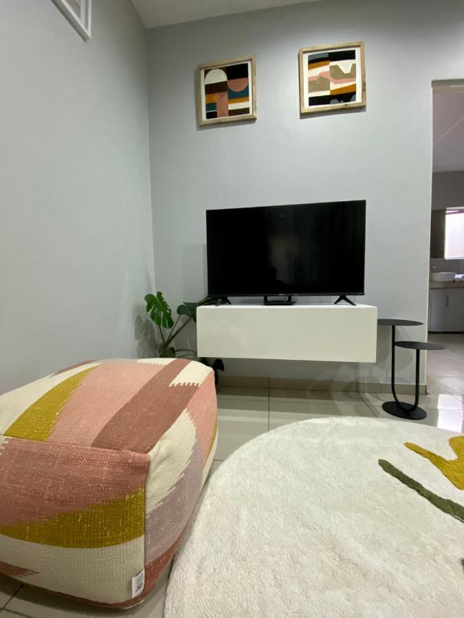 Trendy, Comfortable 1 Bedroom Apartments In Mthatha Buitenkant foto