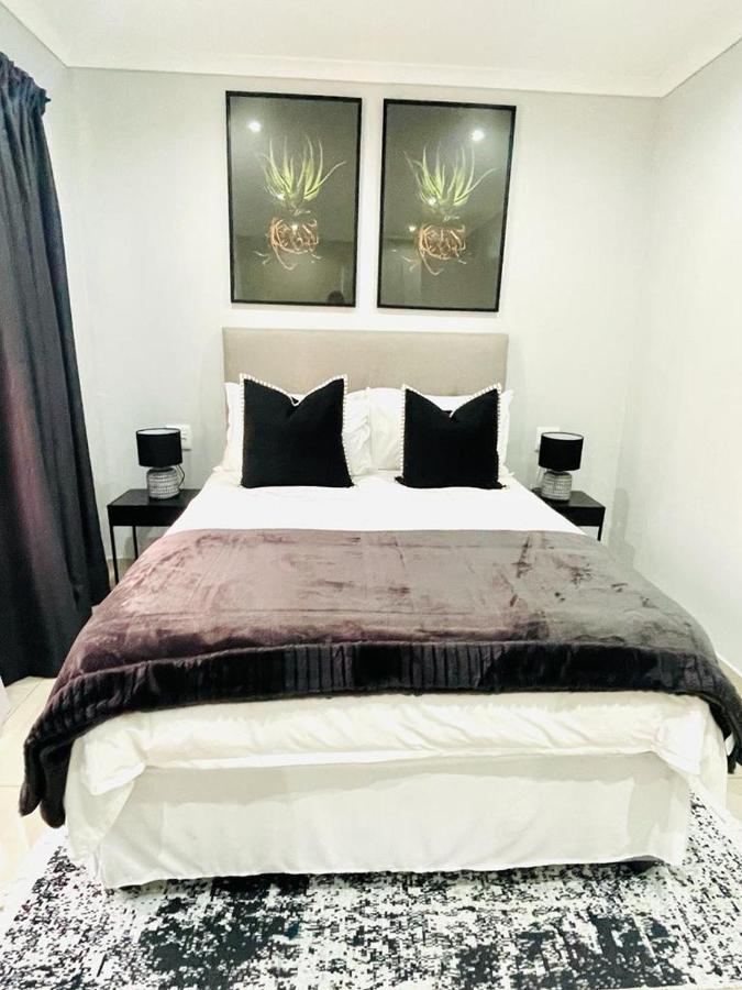 Trendy, Comfortable 1 Bedroom Apartments In Mthatha Buitenkant foto