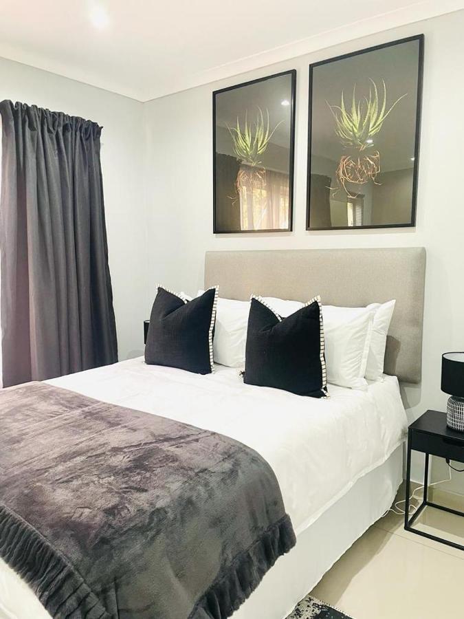 Trendy, Comfortable 1 Bedroom Apartments In Mthatha Buitenkant foto