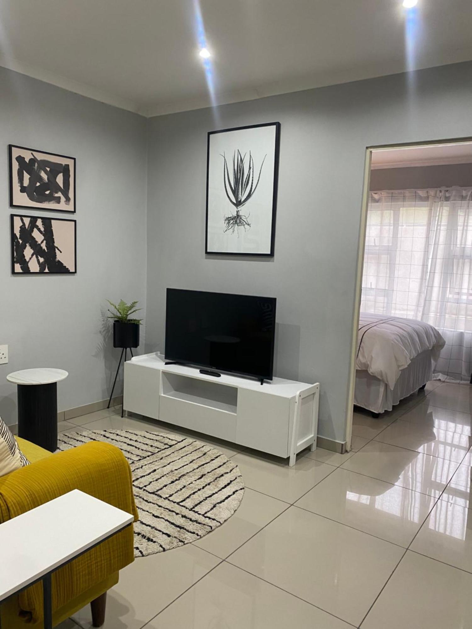 Trendy, Comfortable 1 Bedroom Apartments In Mthatha Buitenkant foto