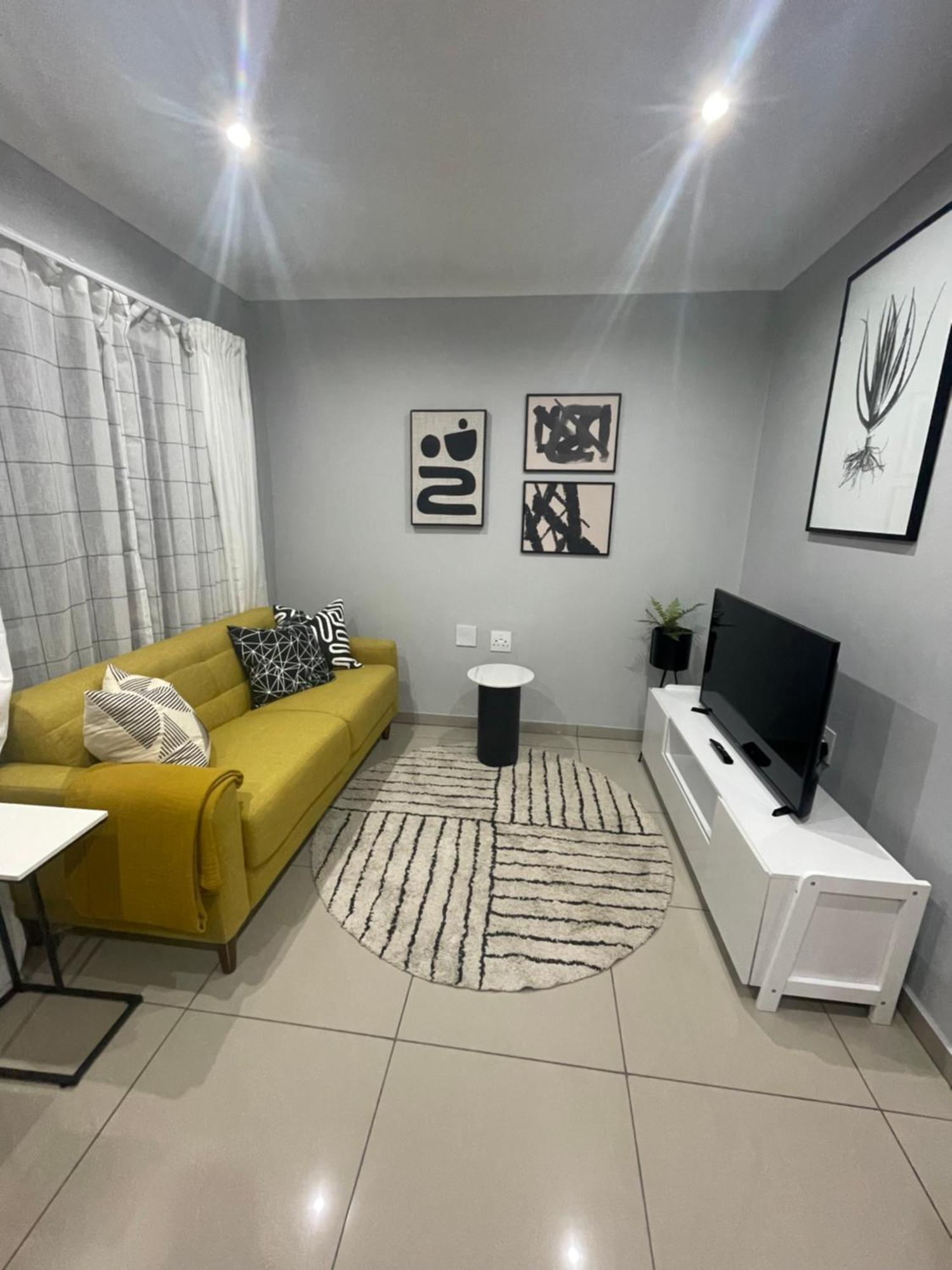 Trendy, Comfortable 1 Bedroom Apartments In Mthatha Buitenkant foto