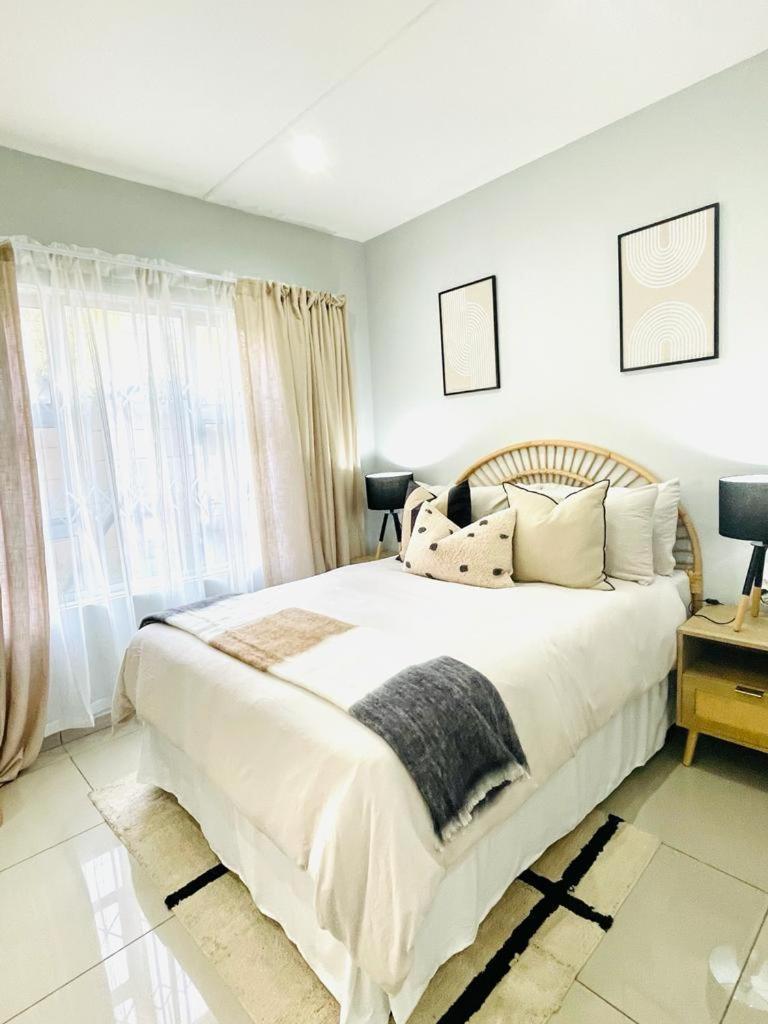 Trendy, Comfortable 1 Bedroom Apartments In Mthatha Buitenkant foto